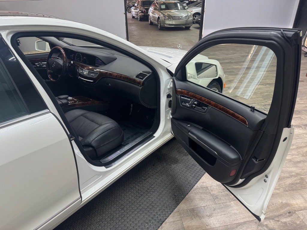 2013 Mercedes-Benz S-Class Image 72