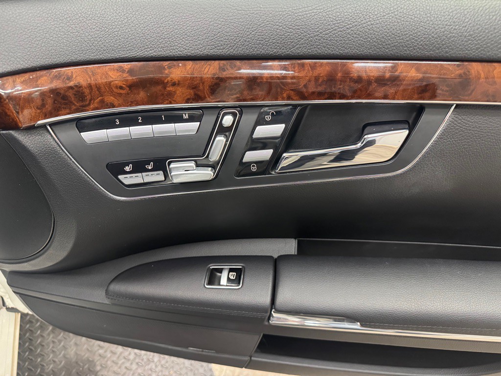 2013 Mercedes-Benz S-Class Image 74