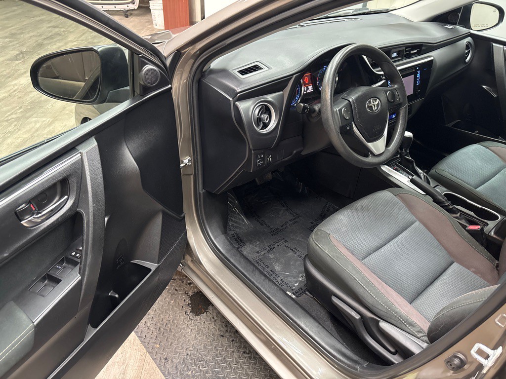 2018 Toyota Corolla Image 14