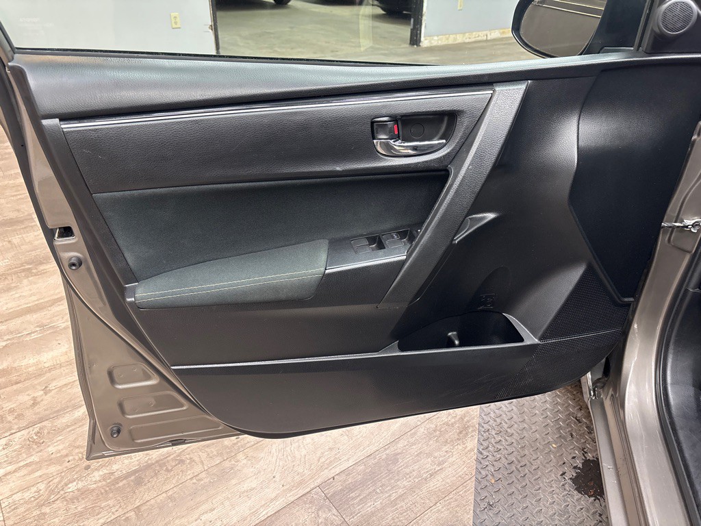 2018 Toyota Corolla Image 15
