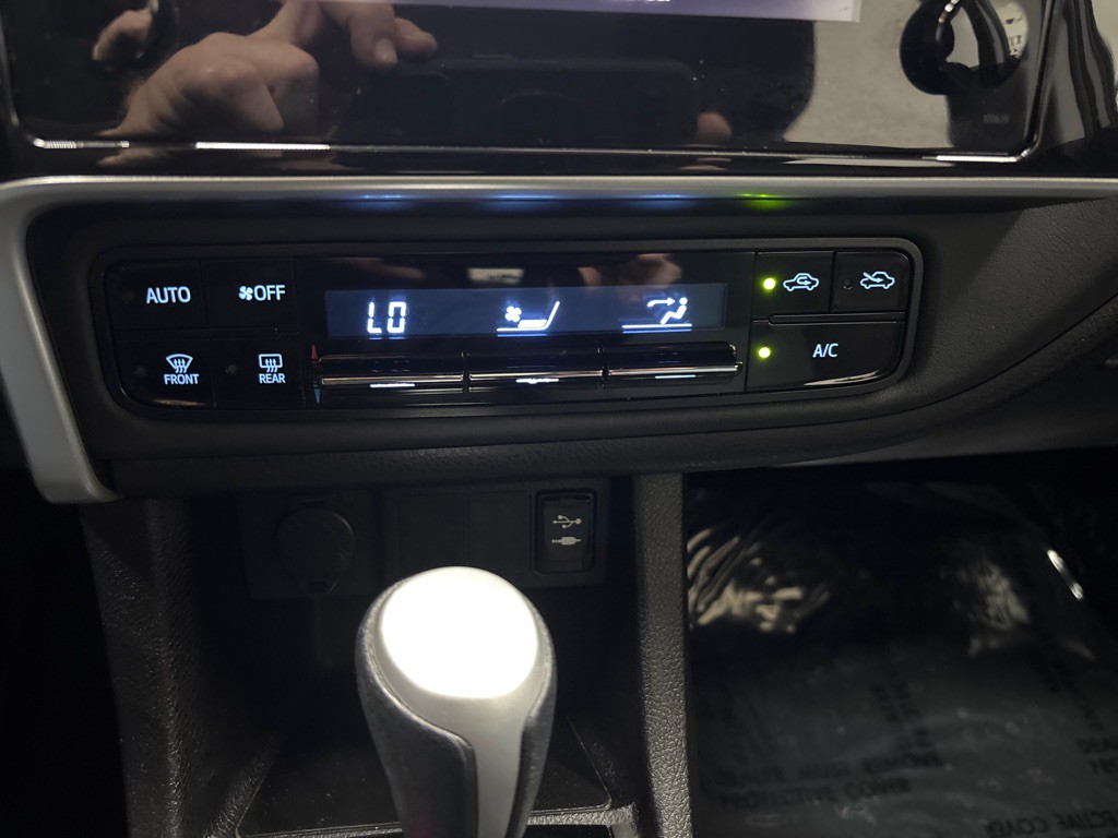 2018 Toyota Corolla Image 24