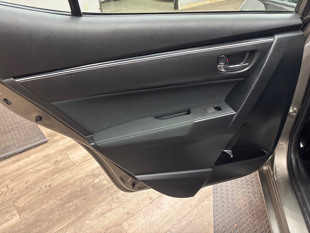 2018 Toyota Corolla Image 27