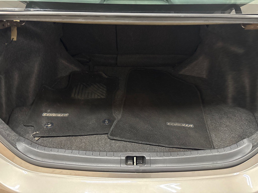 2018 Toyota Corolla Image 38