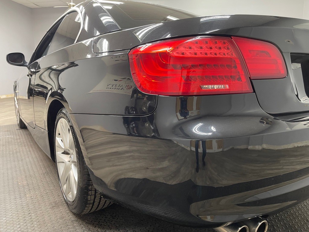 2012 BMW 3 Series Image 14