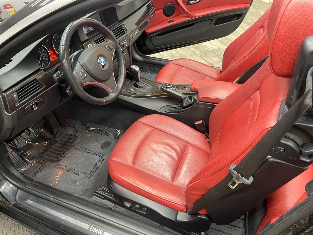 2012 BMW 3 Series Image 21
