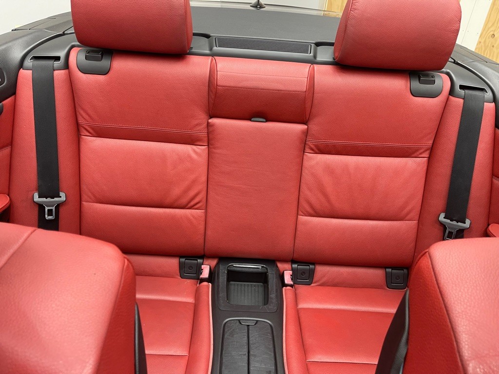 2012 BMW 3 Series Image 28