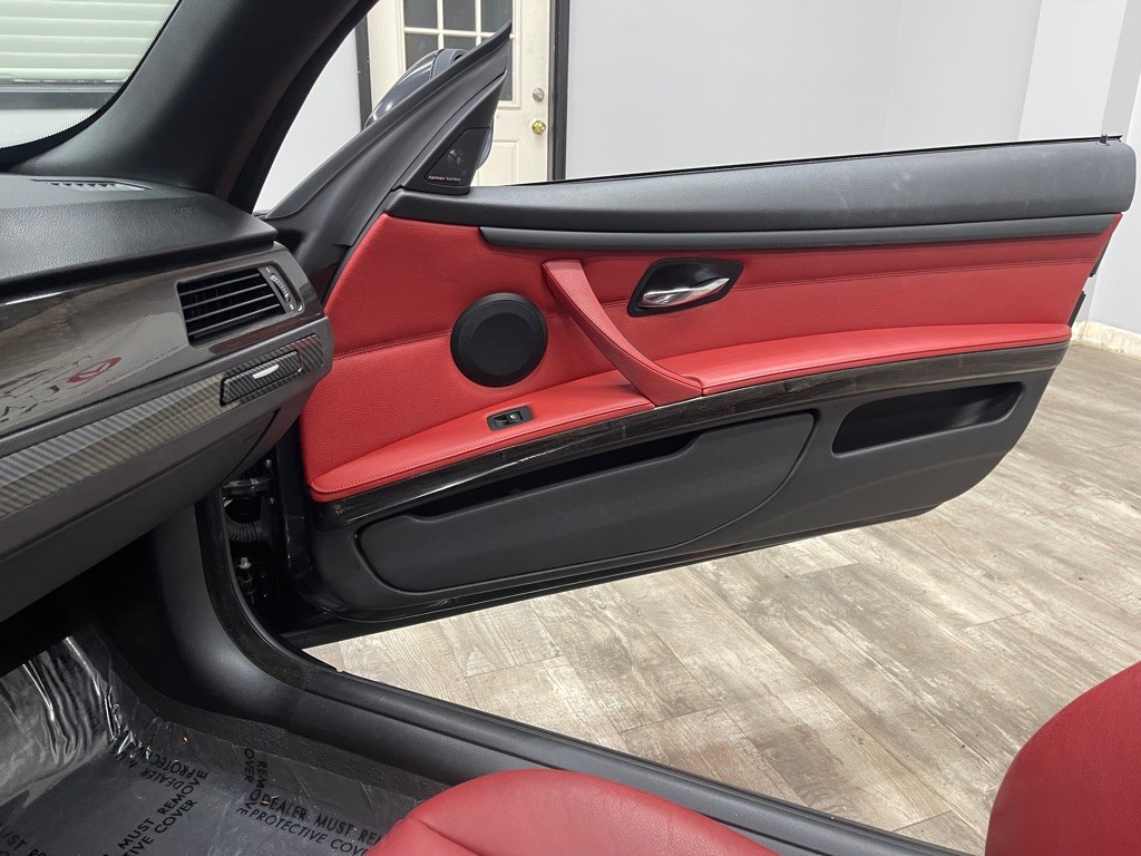 2012 BMW 3 Series Image 39
