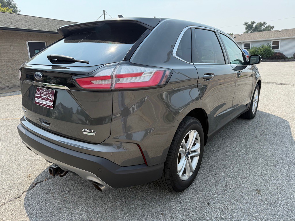 2019 Ford Edge Image 5