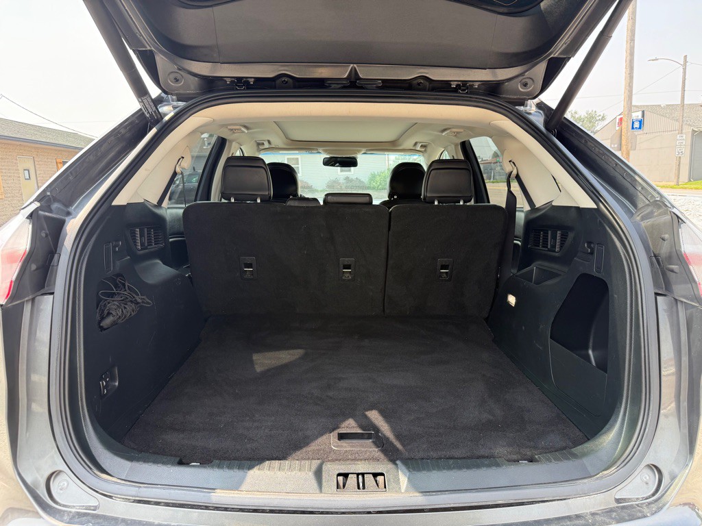 2019 Ford Edge Image 9