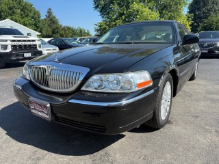 Image for 2005 Lincoln Town Car Signature ID: 6762707