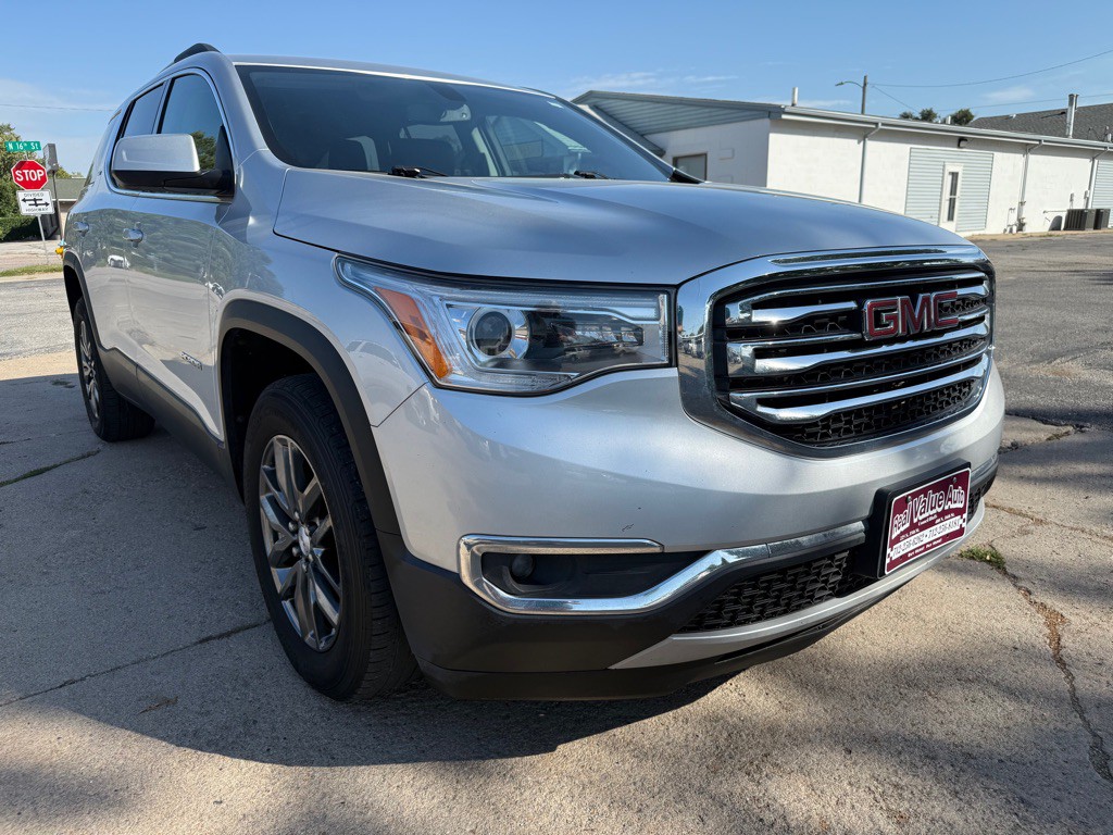 2017 GMC Acadia Image 7