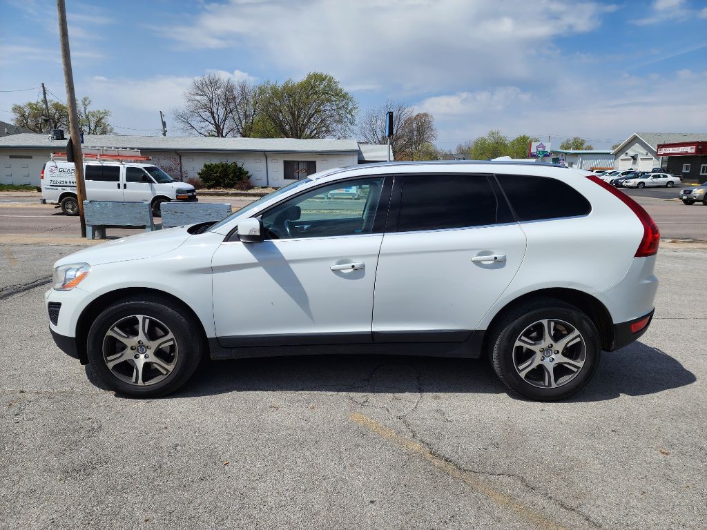 2013 Volvo XC60 Image 2