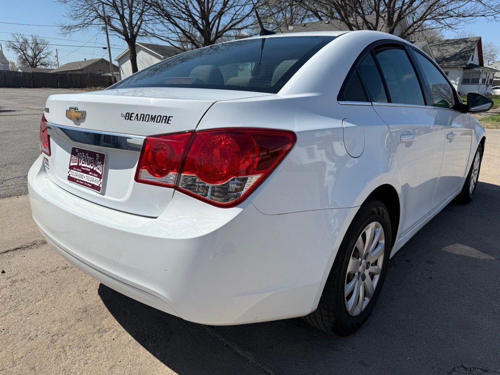 2011 Chevrolet Cruze Image 5