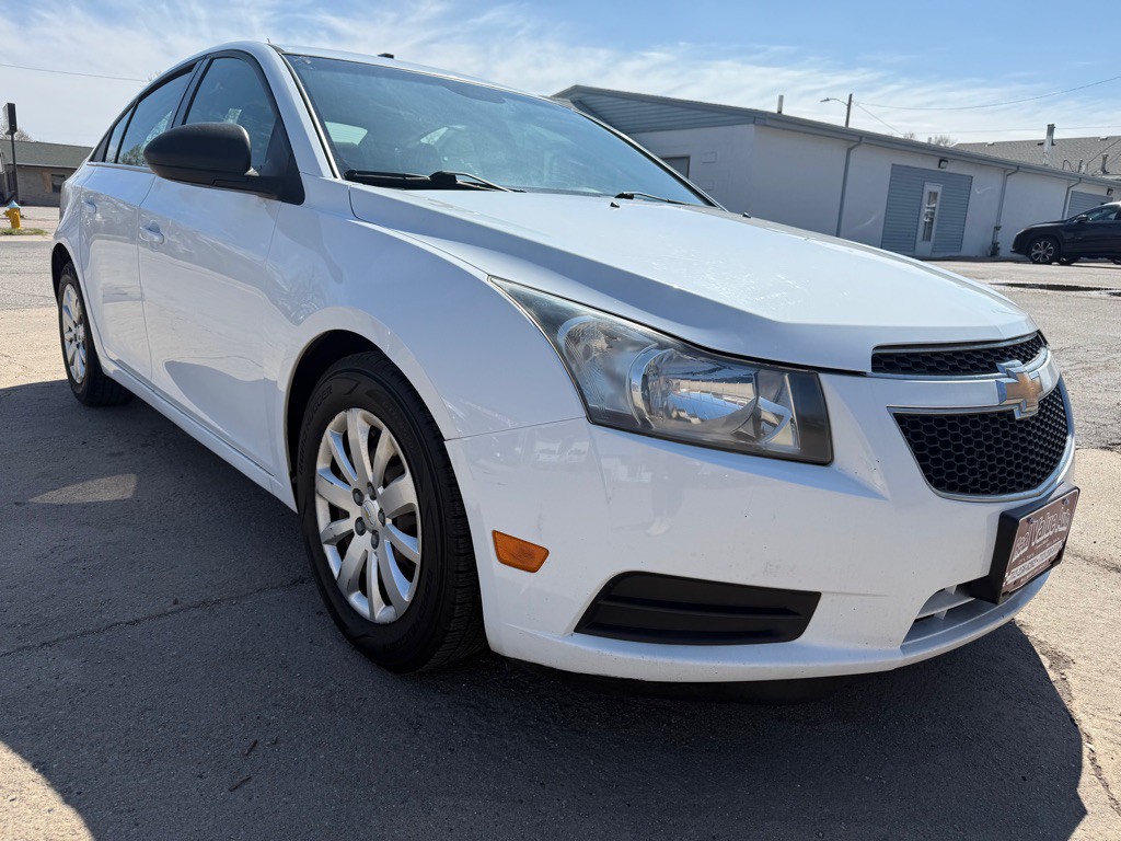 2011 Chevrolet Cruze Image 7