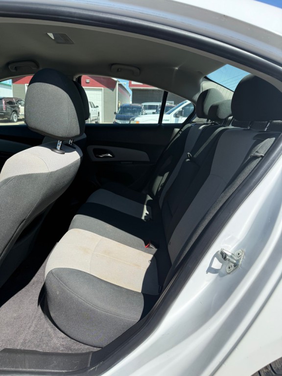 2011 Chevrolet Cruze Image 9