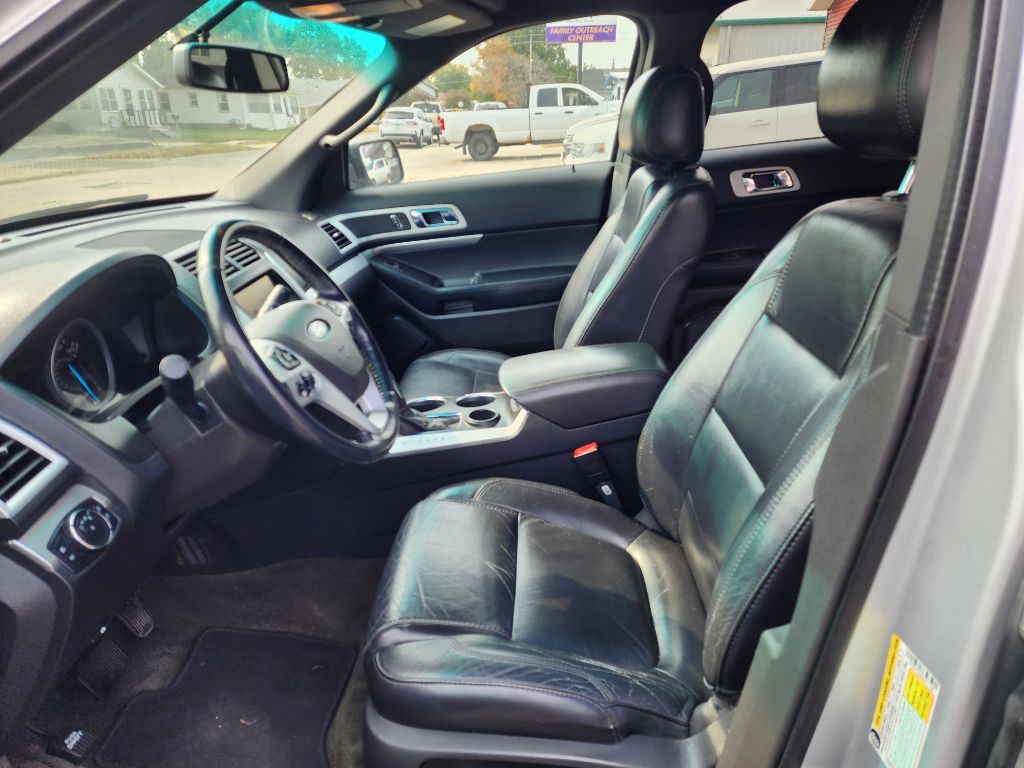 2013 Ford Explorer Image 12