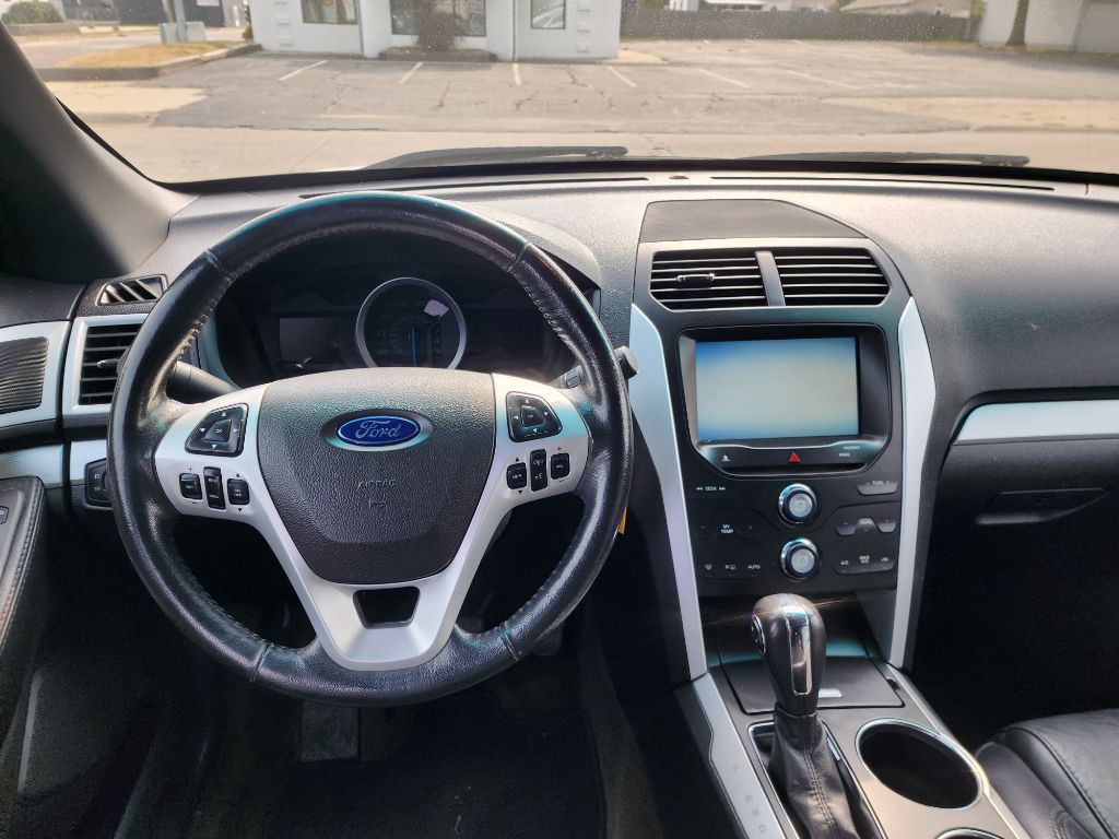 2013 Ford Explorer Image 13