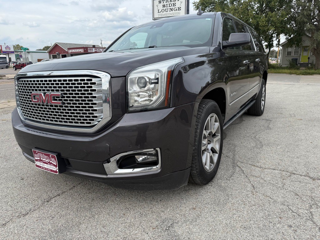 2015 GMC Yukon Image 1