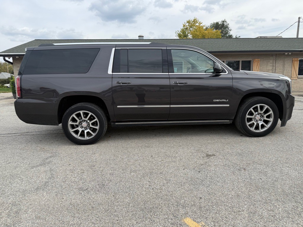 2015 GMC Yukon Image 6