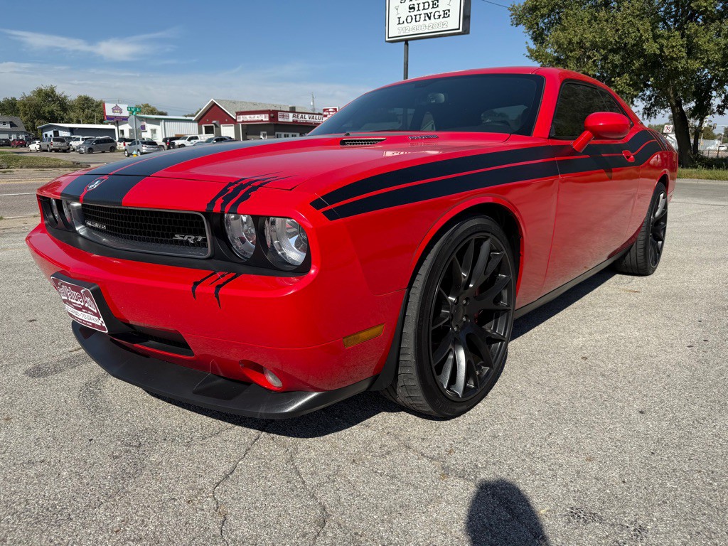 2010 Dodge Challenger Image 1