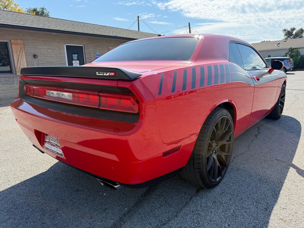 2010 Dodge Challenger Image 5
