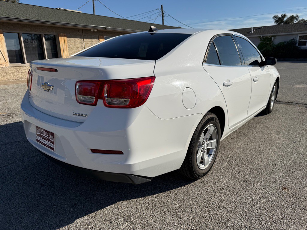 2013 Chevrolet Malibu Image 5