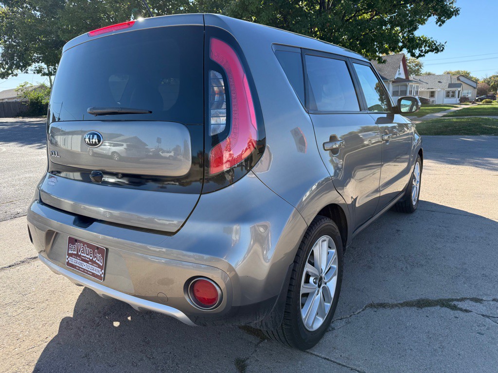 2017 Kia Soul Image 5