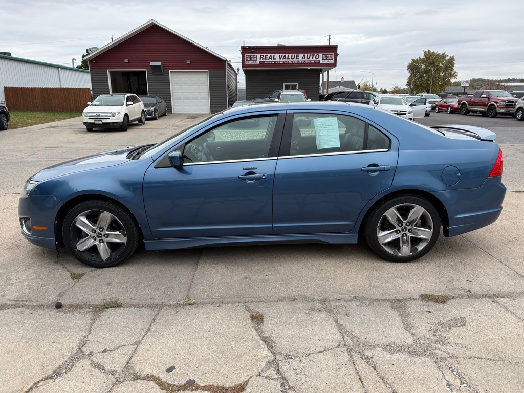 2010 Ford Fusion Image 2