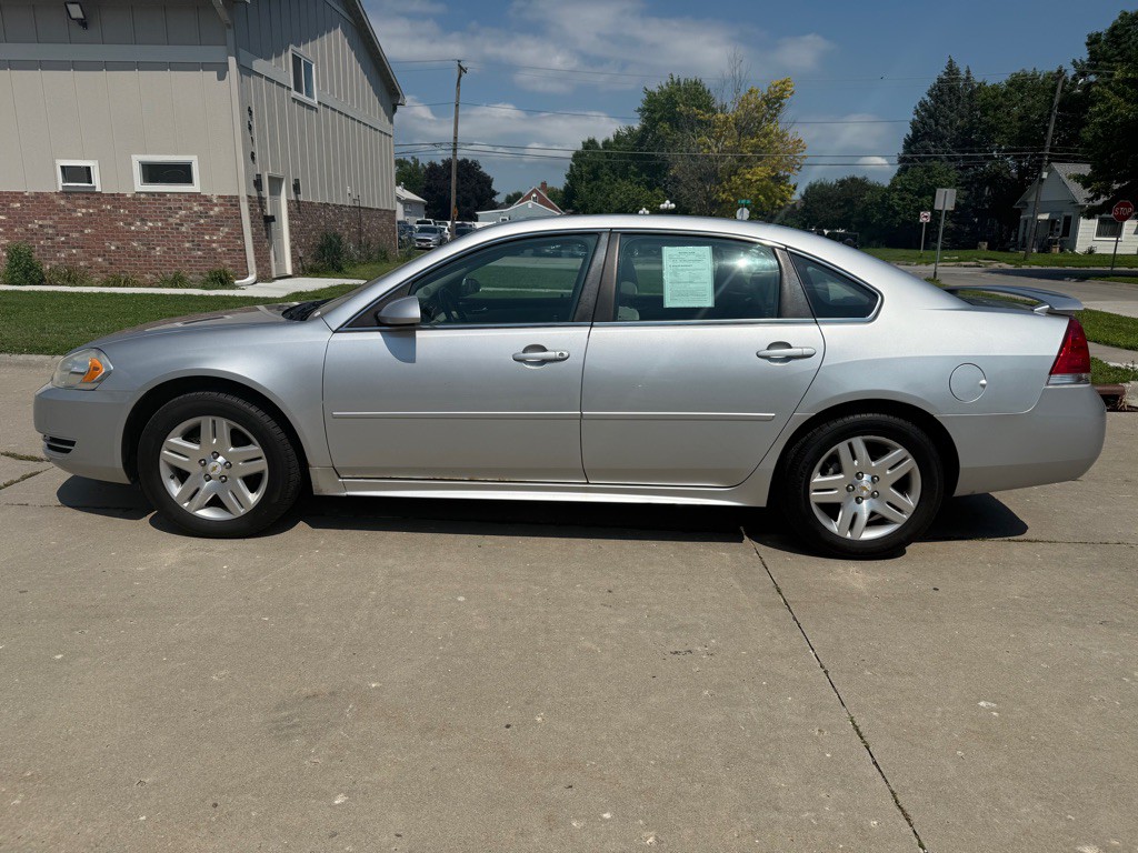 2012 Chevrolet Impala Image 2
