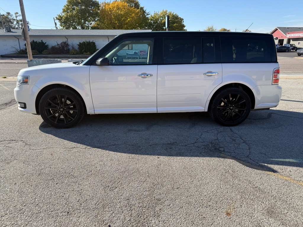 2016 Ford Flex Image 2