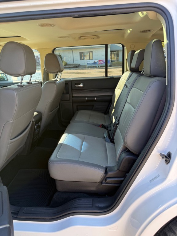 2016 Ford Flex Image 12