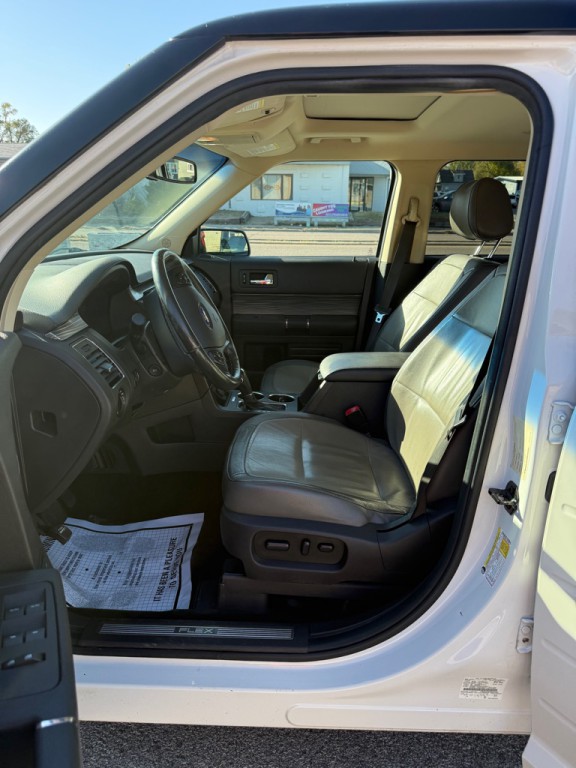 2016 Ford Flex Image 13