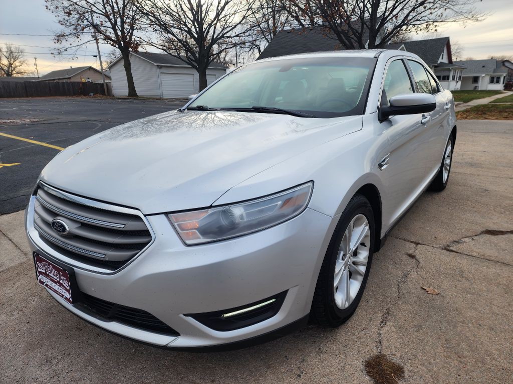 2014 Ford Taurus Image 1