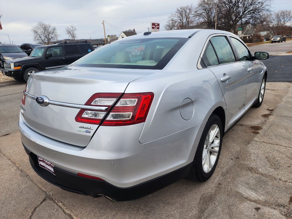 2014 Ford Taurus Image 5