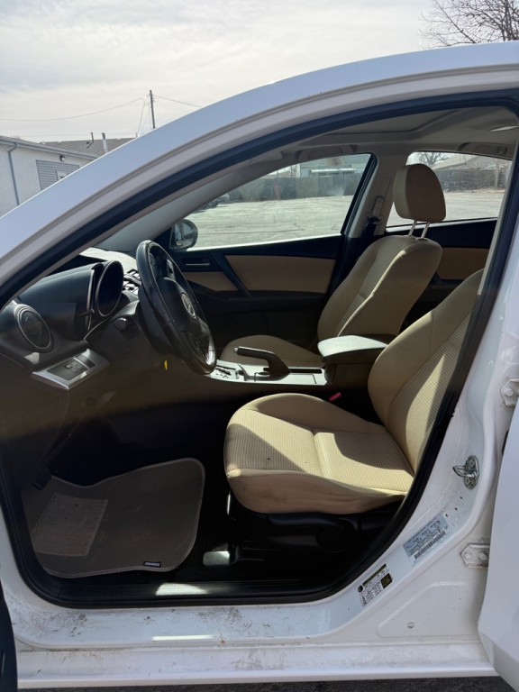 2012 Mazda Mazda3 Image 10