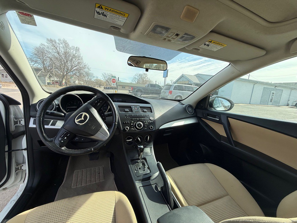2012 Mazda Mazda3 Image 11