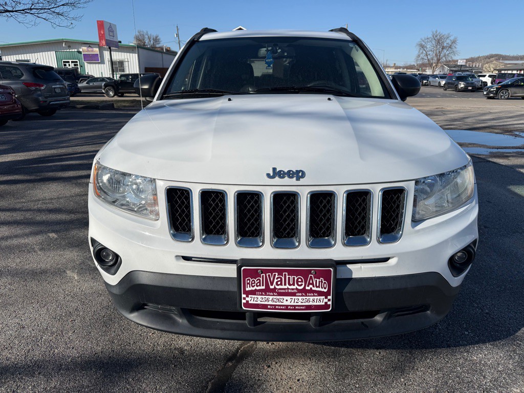 2011 Jeep Compass Image 8
