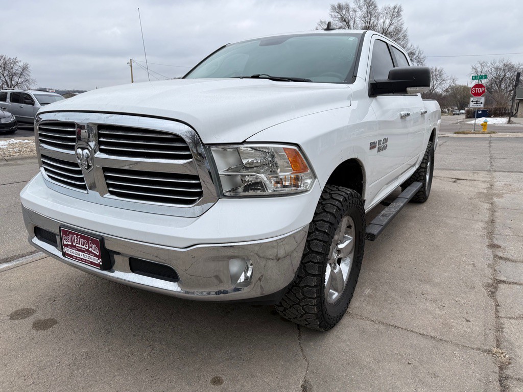 2015 RAM 1500 Image 1