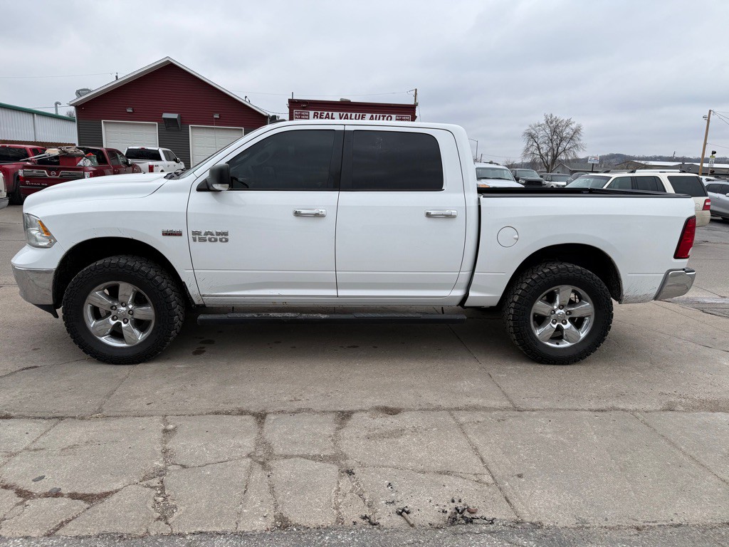 2015 RAM 1500 Image 2