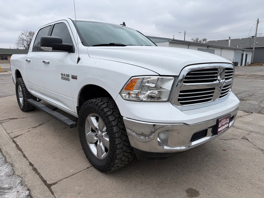 2015 RAM 1500 Image 7