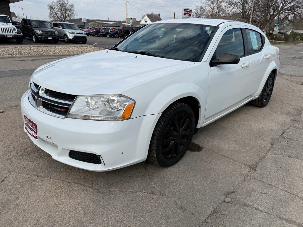 2014 Dodge Avenger Image 1