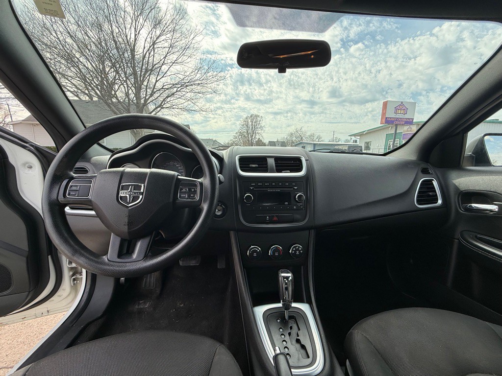 2014 Dodge Avenger Image 11