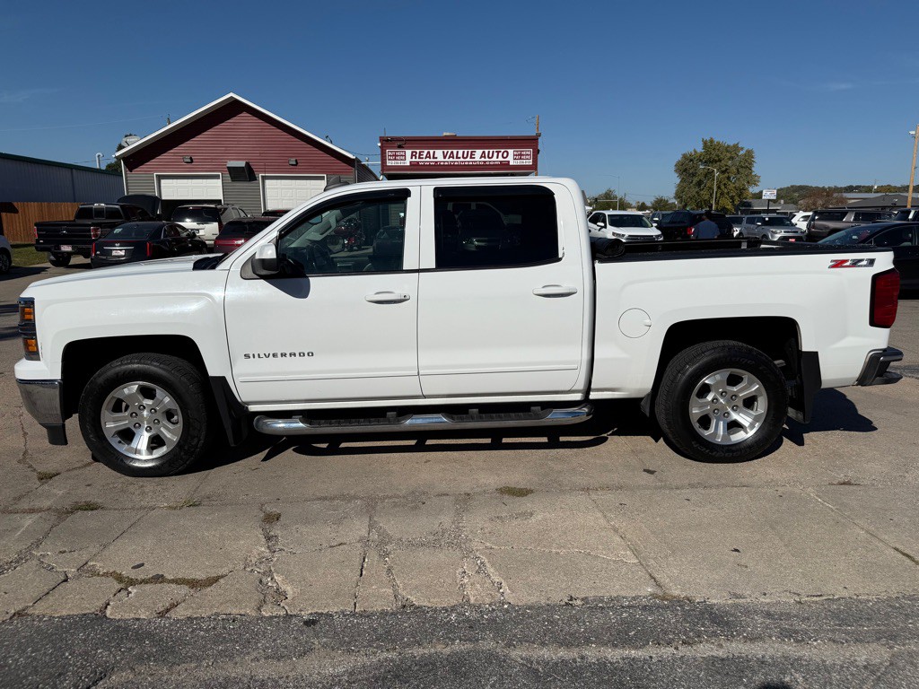 2015 Chevrolet Silverado 1500 Image 2