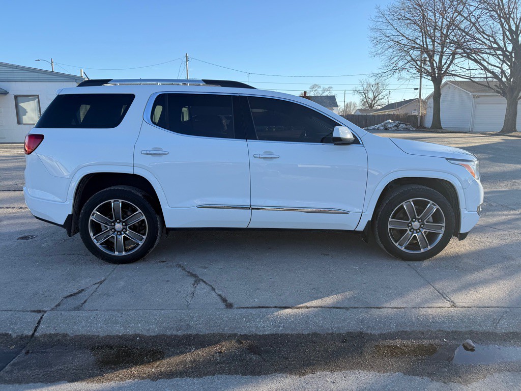 2019 GMC Acadia Image 6