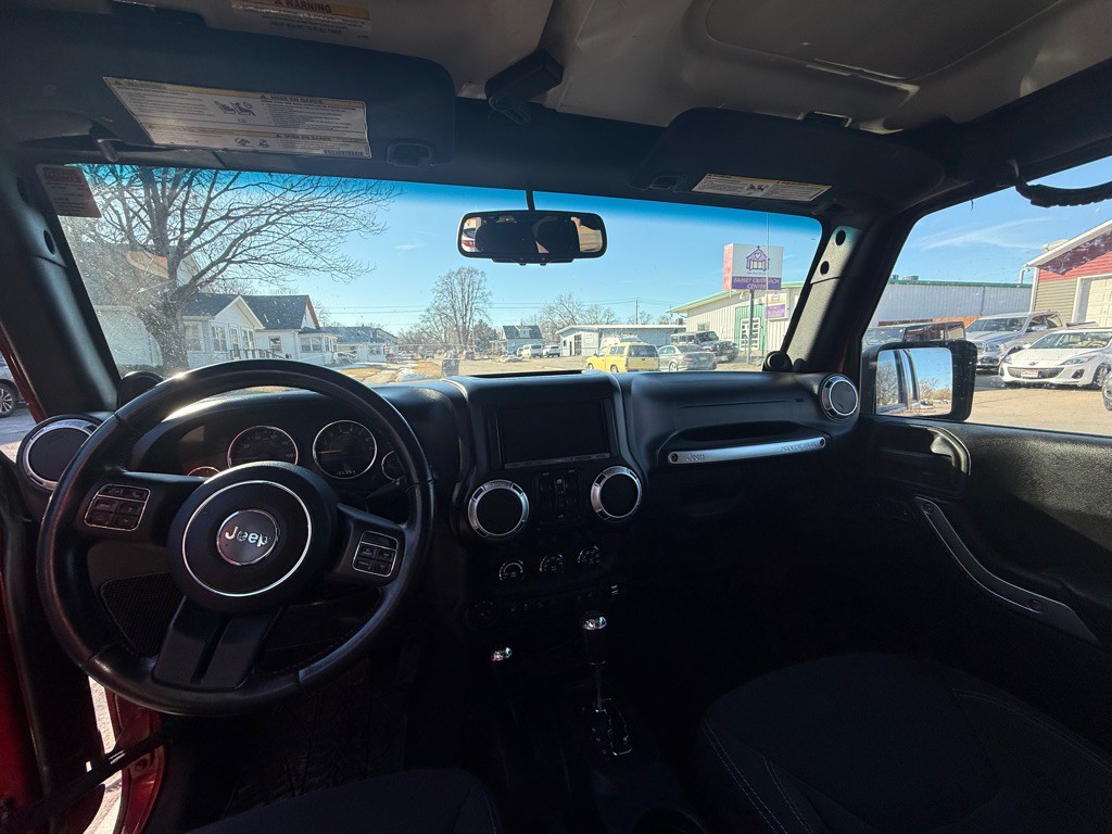 2013 Jeep Wrangler Unlimited Image 12