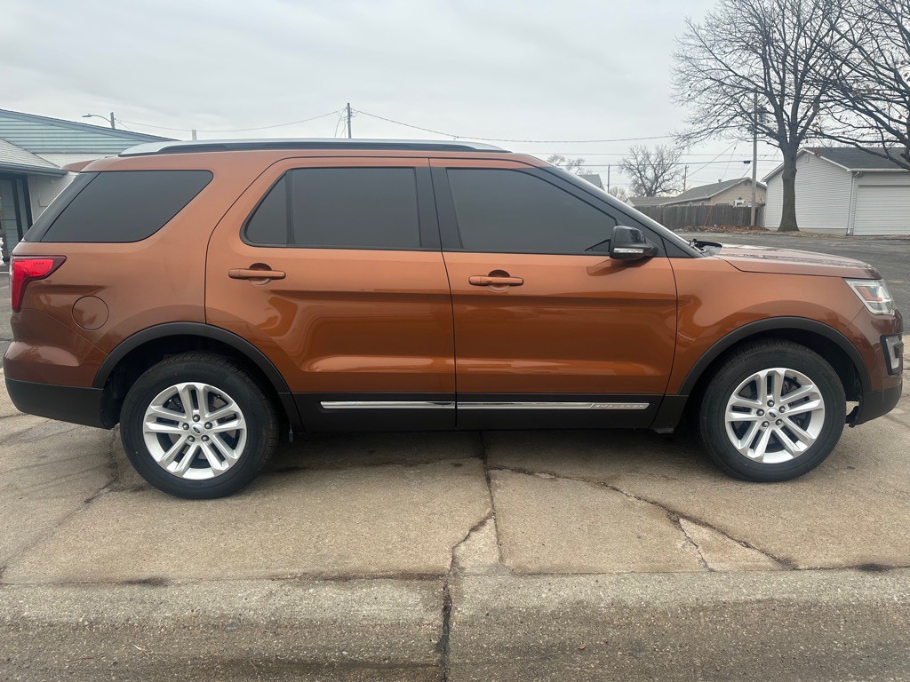 2017 Ford Explorer Image 6
