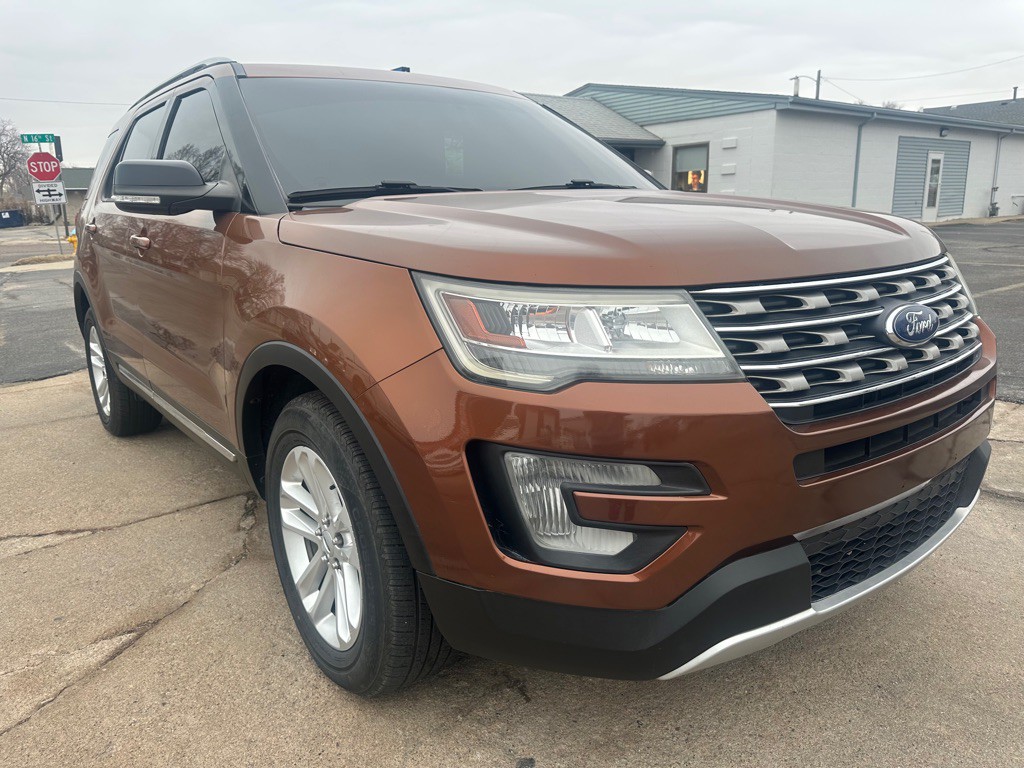 2017 Ford Explorer Image 7