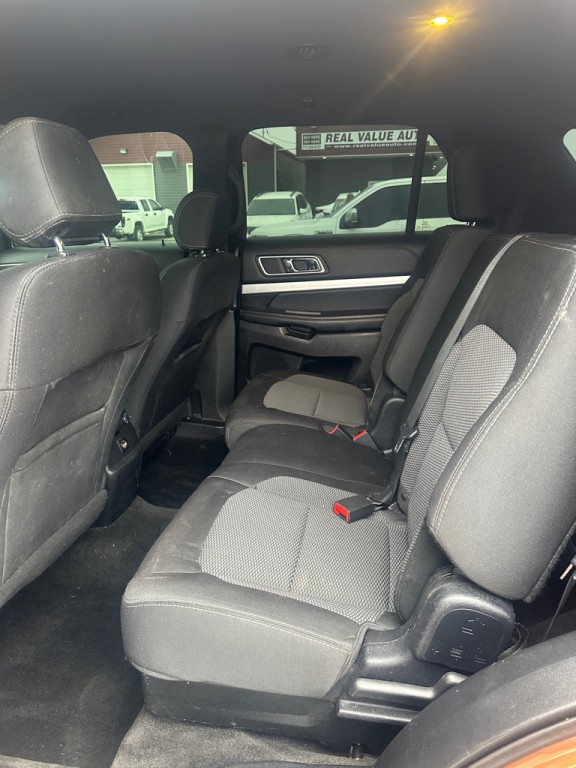 2017 Ford Explorer Image 11