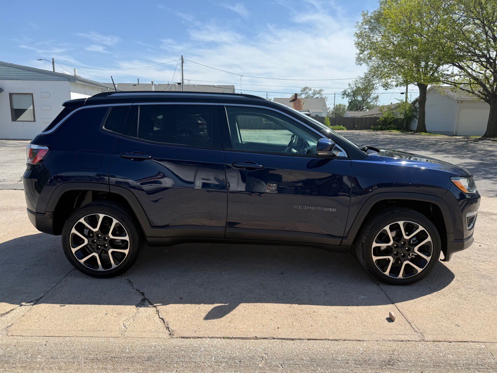 2017 Jeep Compass Image 6