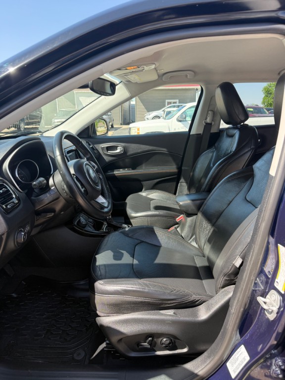 2017 Jeep Compass Image 11